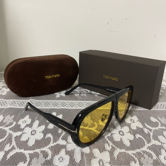 Tom Ford Black Frame Sunglasses with Yellow Lenses - Picture 2 of 4